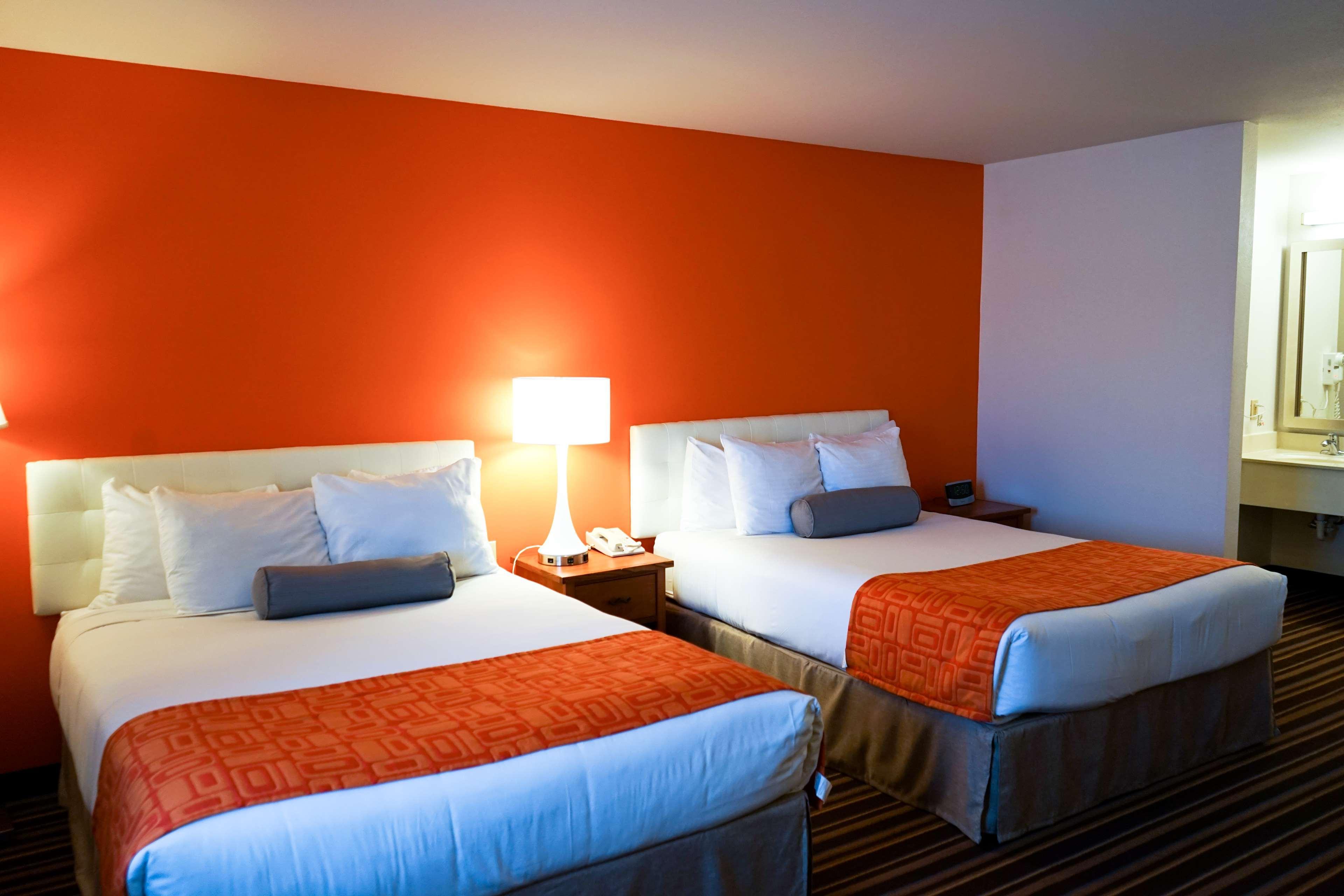 Howard Johnson By Wyndham Salinas Ngoại thất bức ảnh