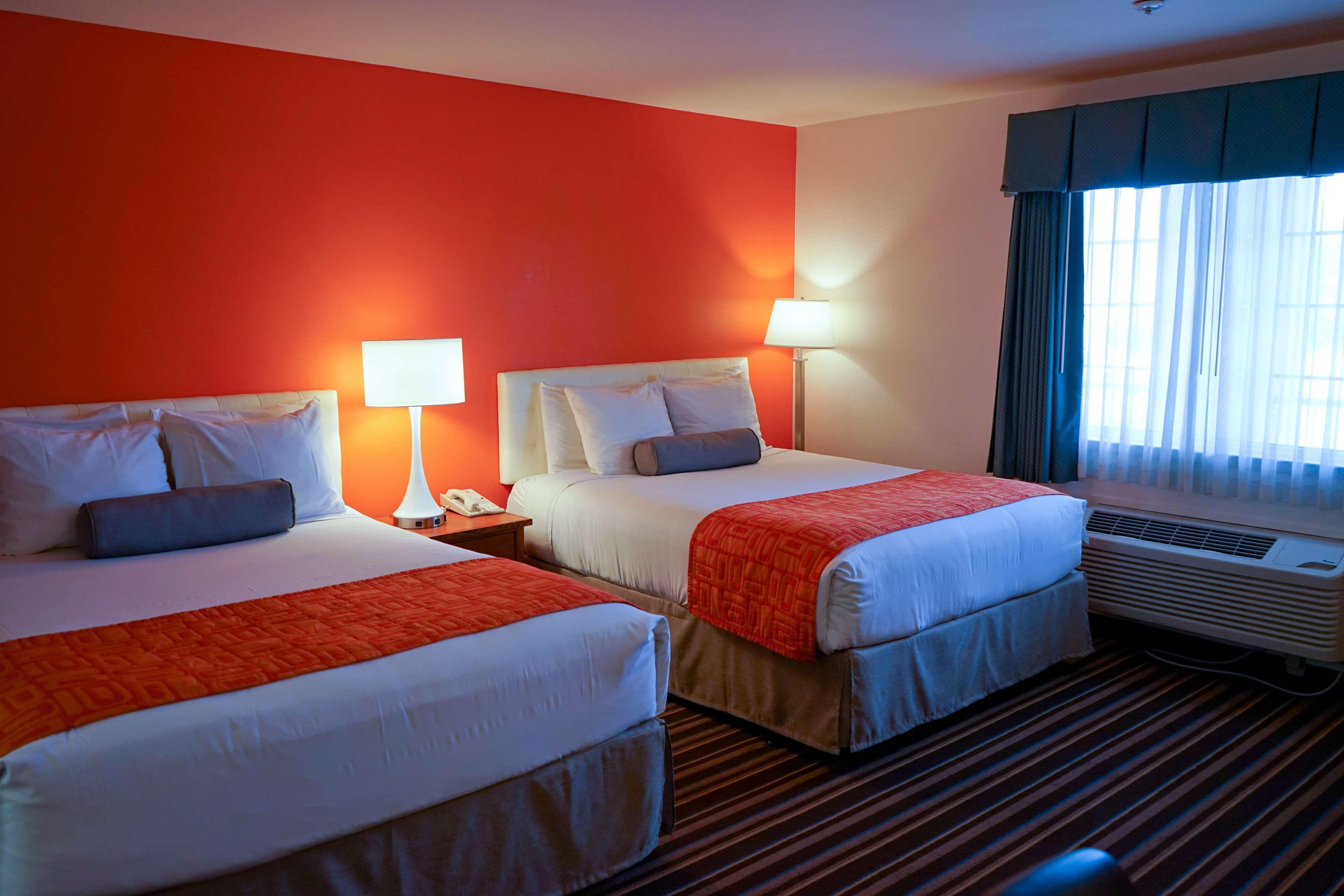 Howard Johnson By Wyndham Salinas Ngoại thất bức ảnh